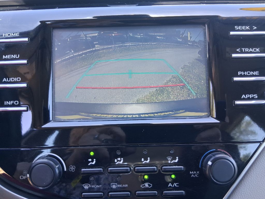 2018 Toyota Camry Image 26