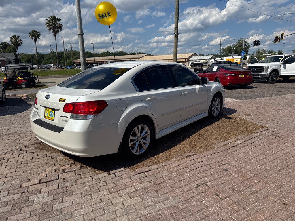 2013 Subaru Legacy Image 8