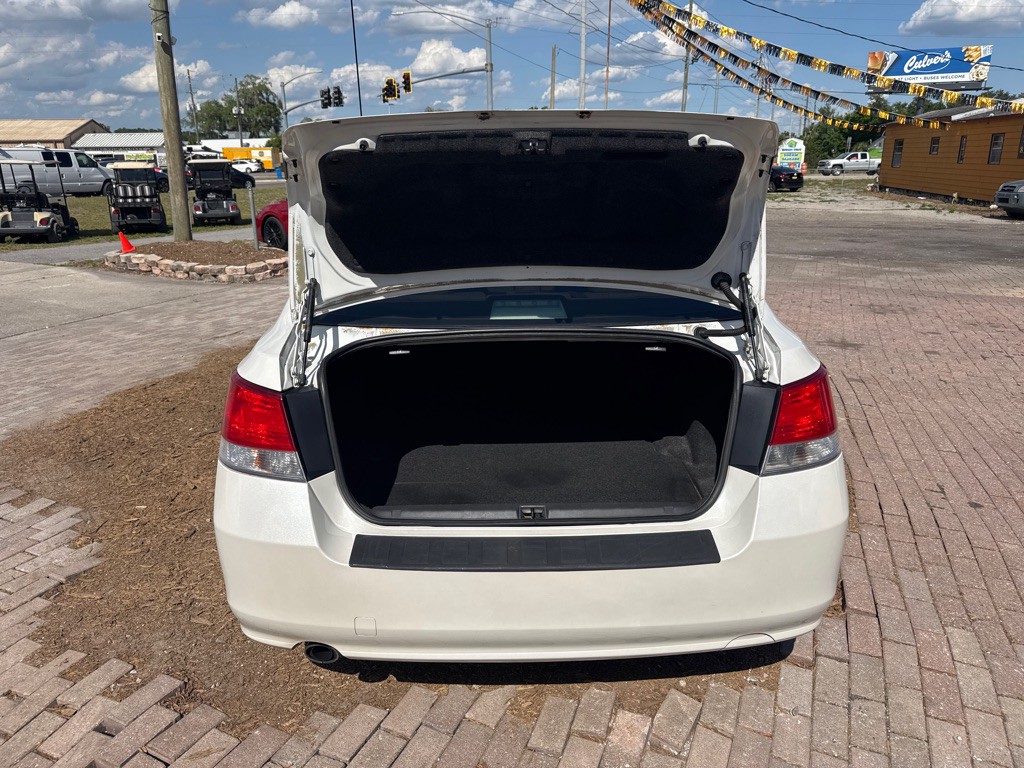 2013 Subaru Legacy Image 12