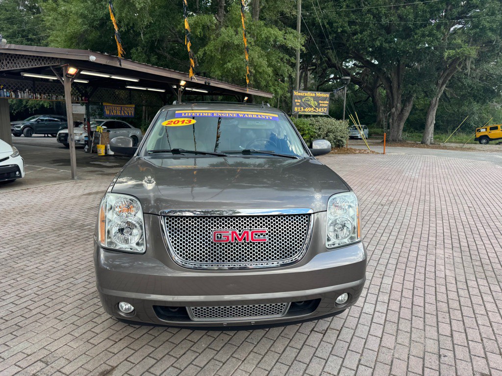 2013 GMC Yukon Image 2