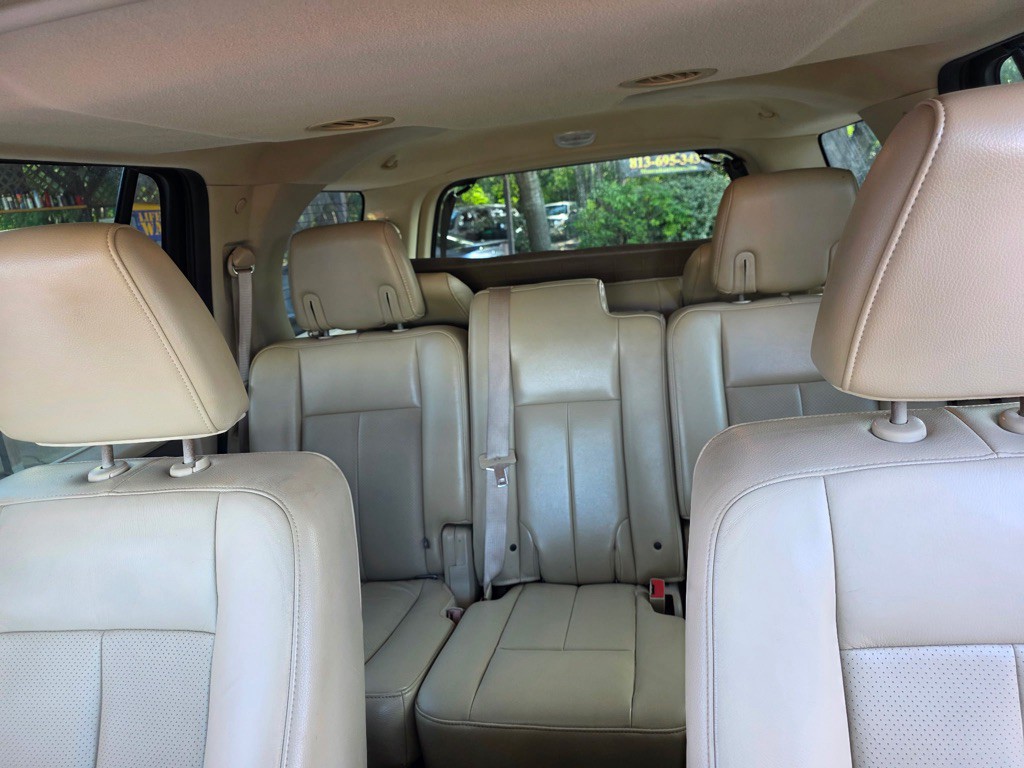 2011 Ford Expedition Image 20