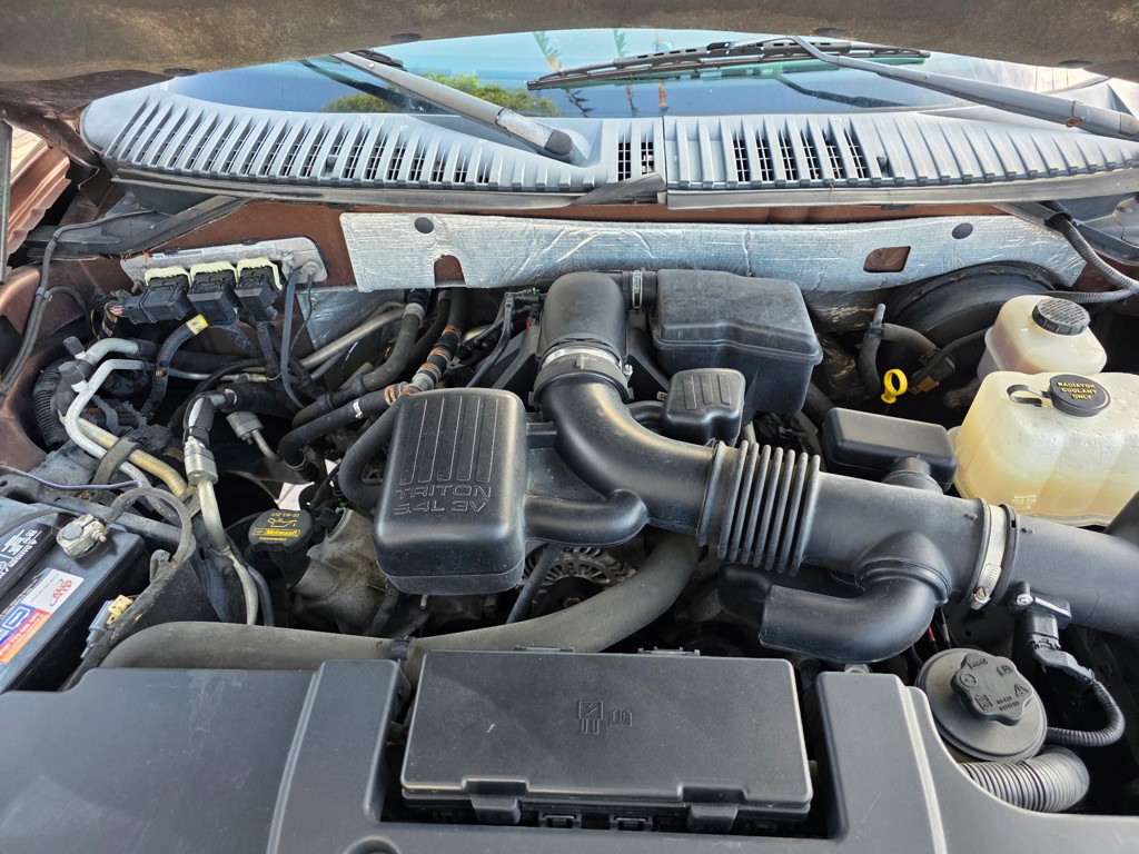 2011 Ford Expedition Image 24