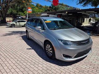 Image for 2019 Chrysler Pacifica Touring L Plus ID: 7398324