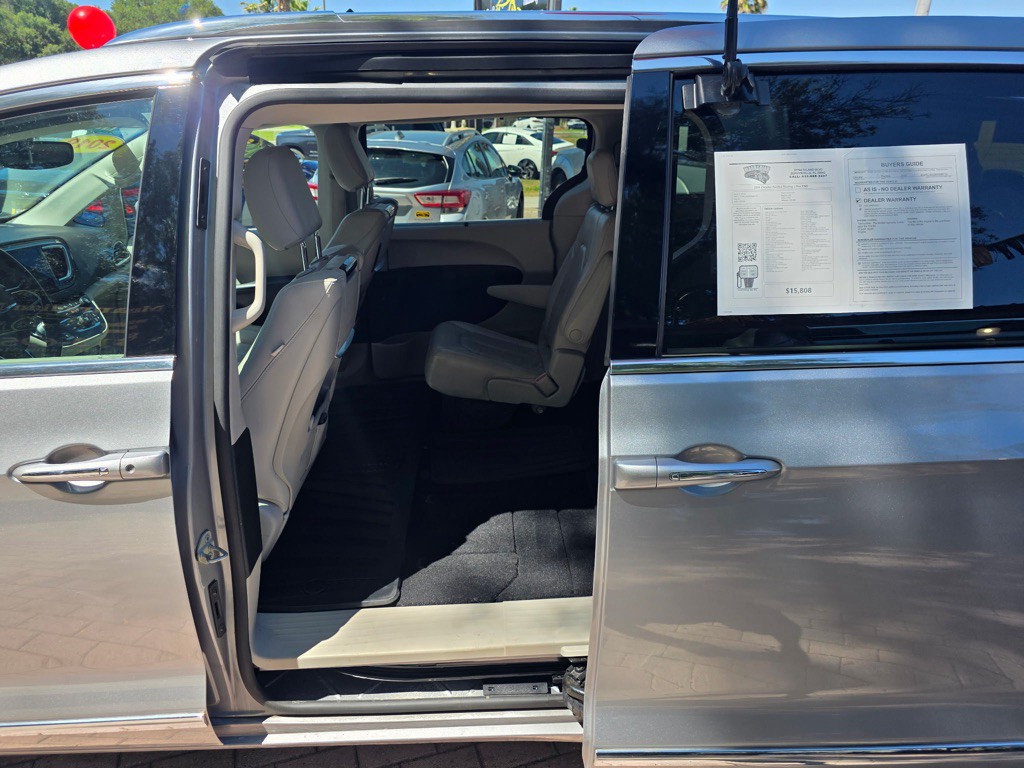 2019 Chrysler Pacifica Image 19