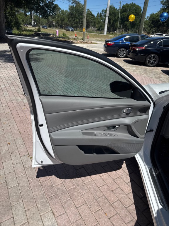 2025 Hyundai Elantra Image 21