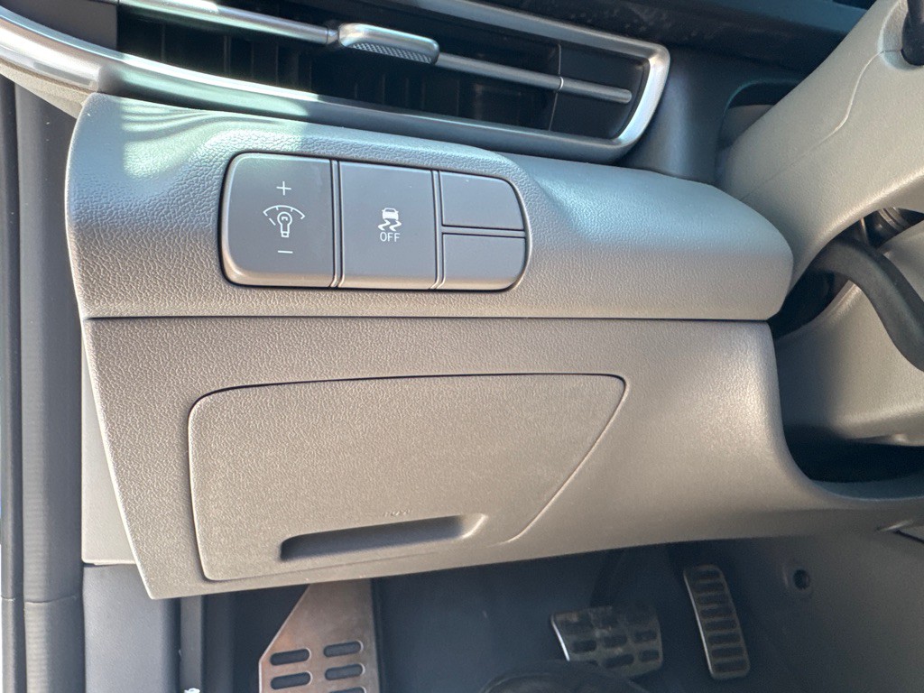 2025 Hyundai Elantra Image 31