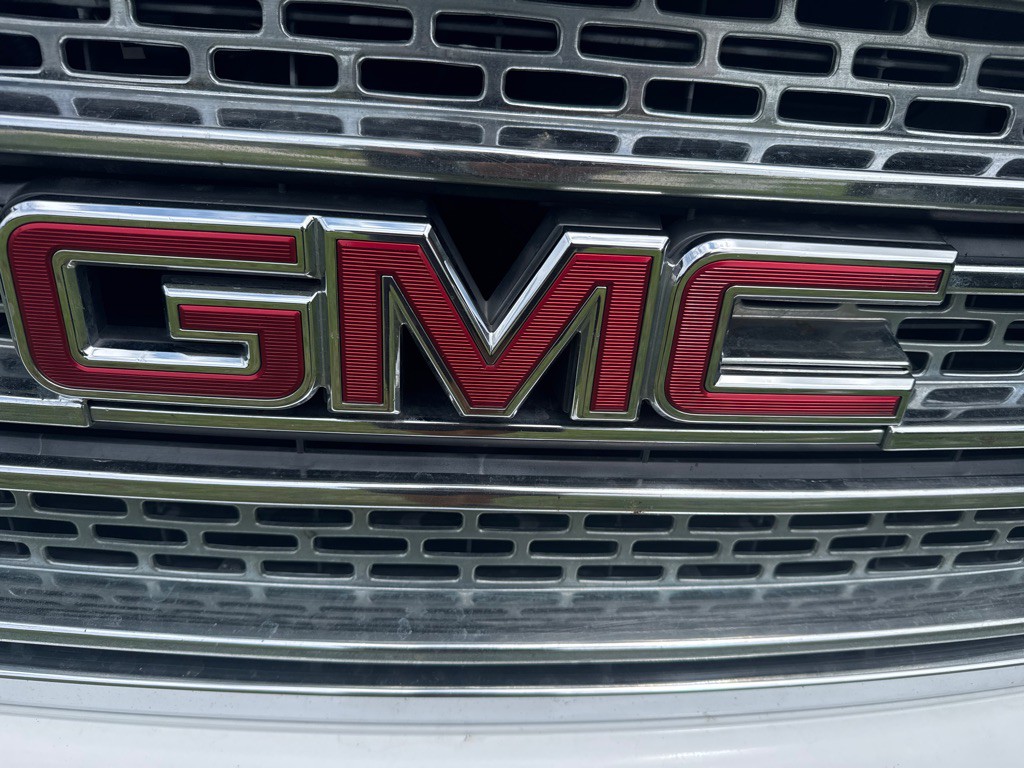2018 GMC Yukon Image 21