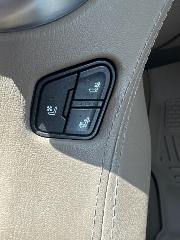 2018 GMC Yukon Image 43
