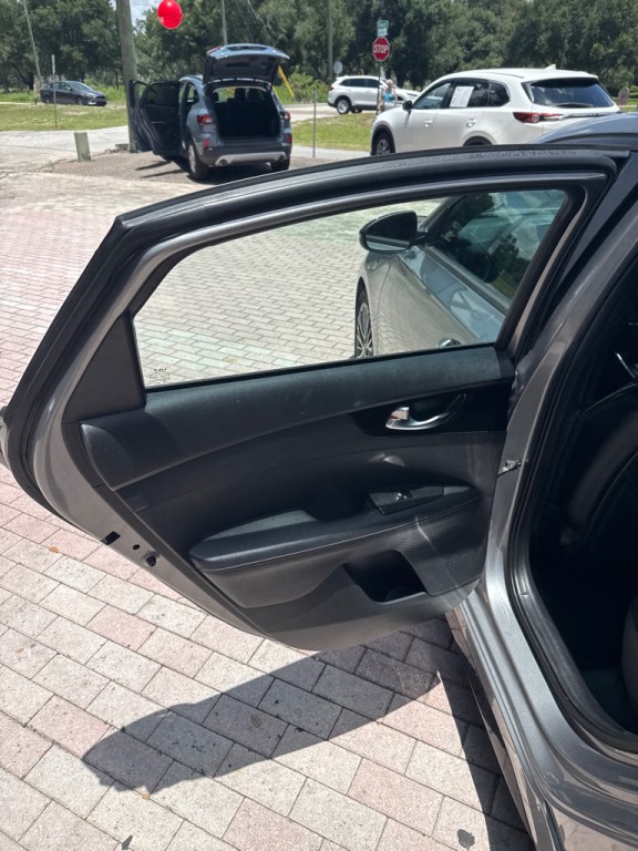 2023 Kia Forte Image 14