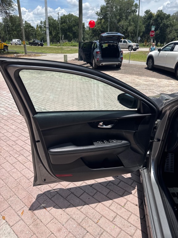 2023 Kia Forte Image 15