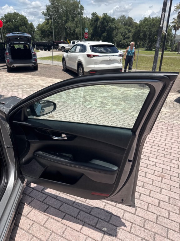 2023 Kia Forte Image 16