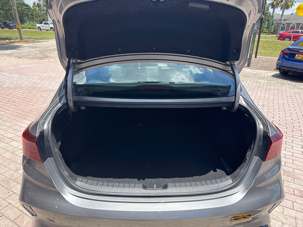 2023 Kia Forte Image 18