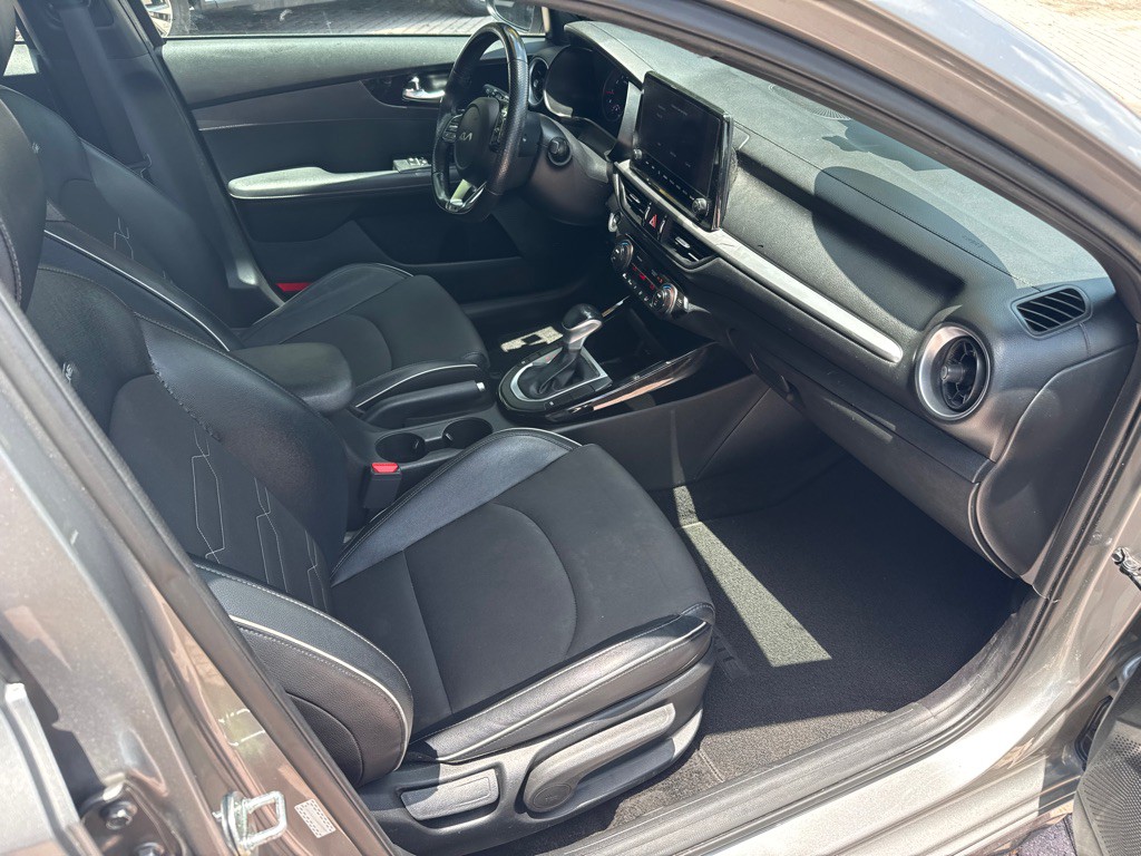 2023 Kia Forte Image 20