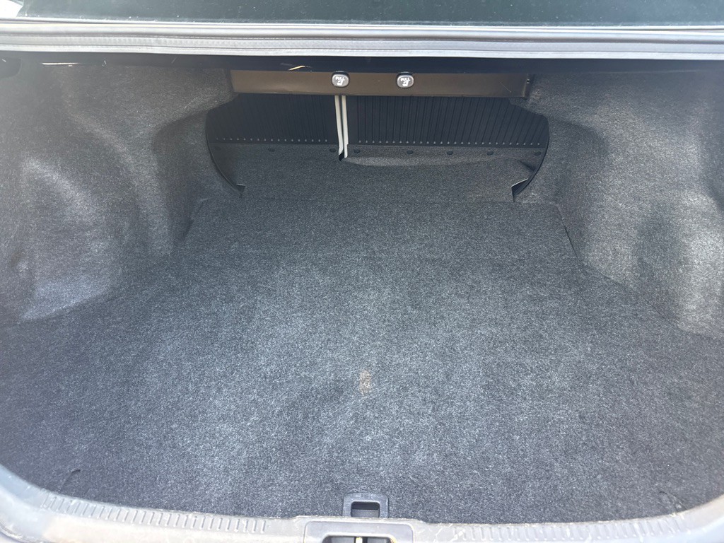 2017 Toyota Camry Image 14