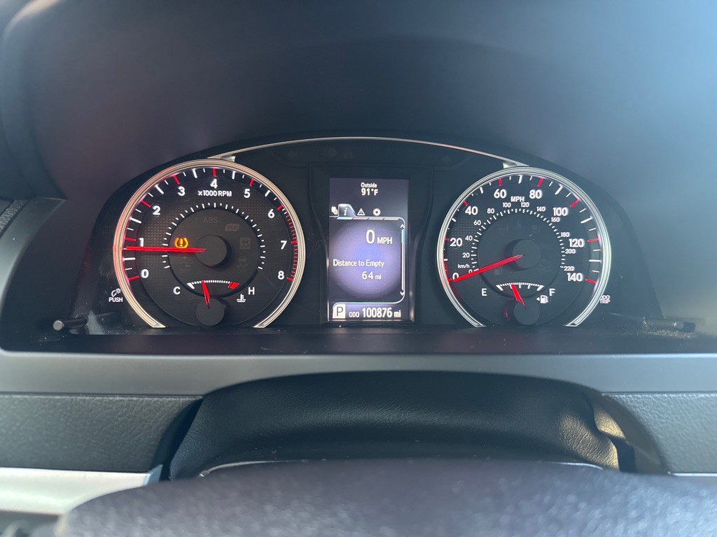 2017 Toyota Camry Image 35