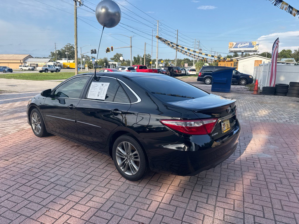 2017 Toyota Camry Image 44