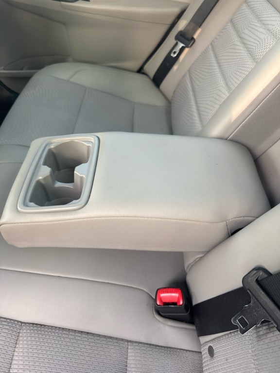 2017 Toyota Camry Image 61