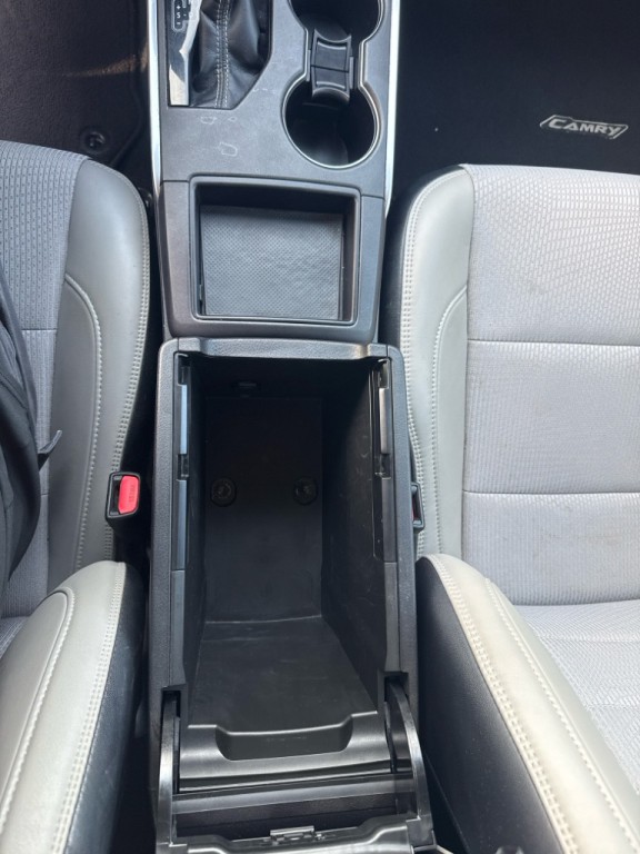 2017 Toyota Camry Image 70