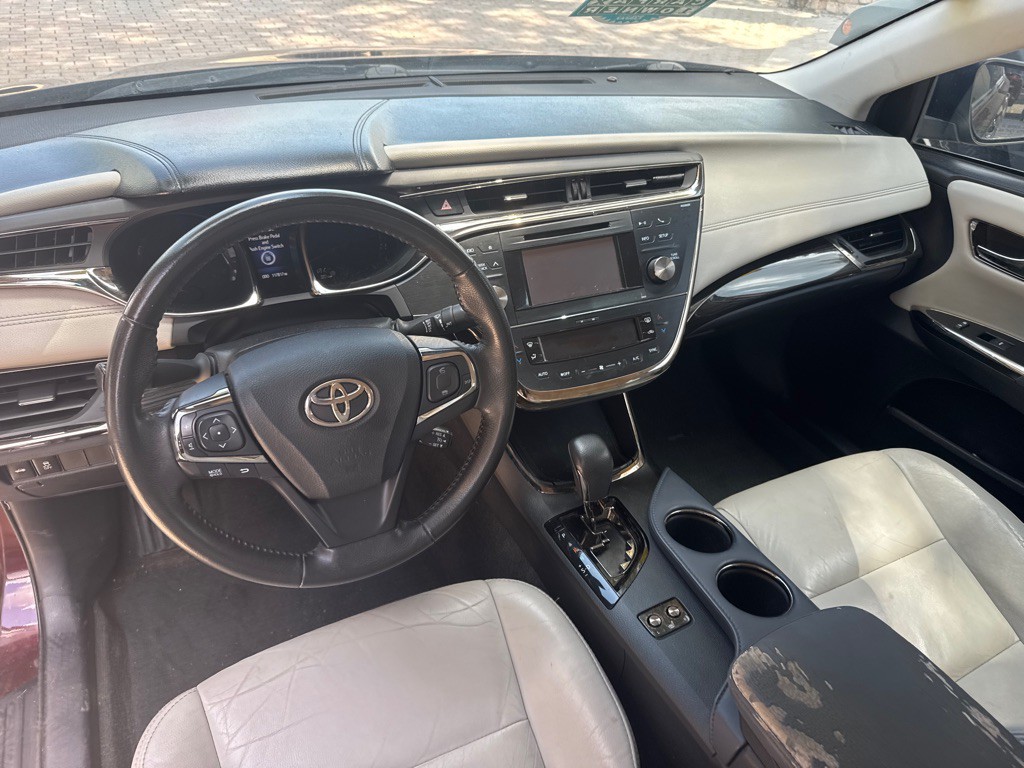 2013 Toyota Avalon Image 15