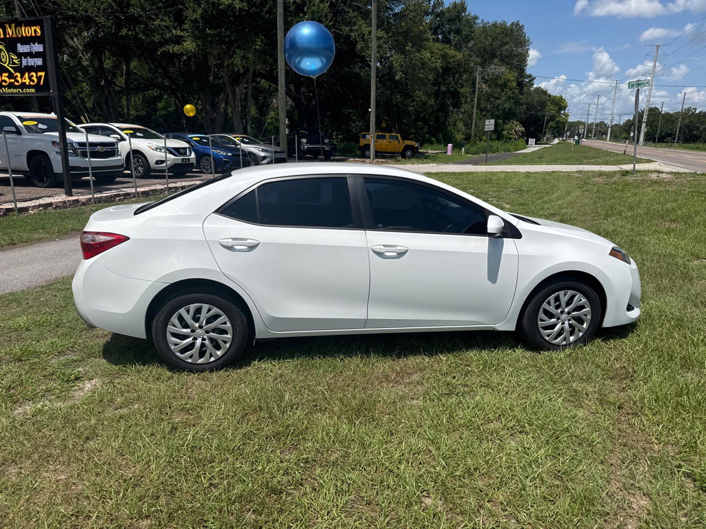 2018 Toyota Corolla Image 8