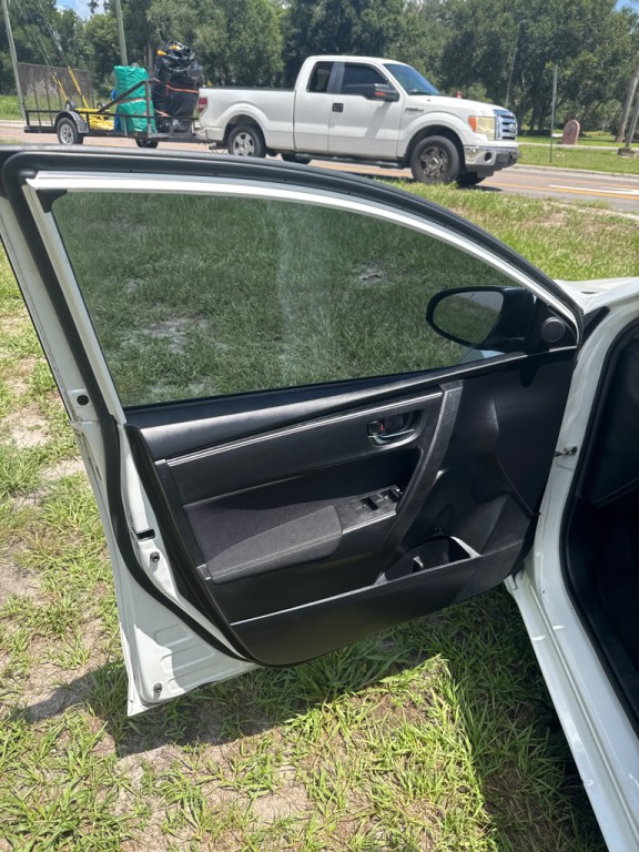 2018 Toyota Corolla Image 13
