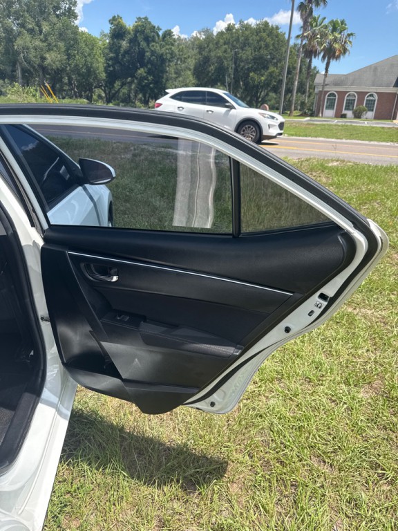 2018 Toyota Corolla Image 22
