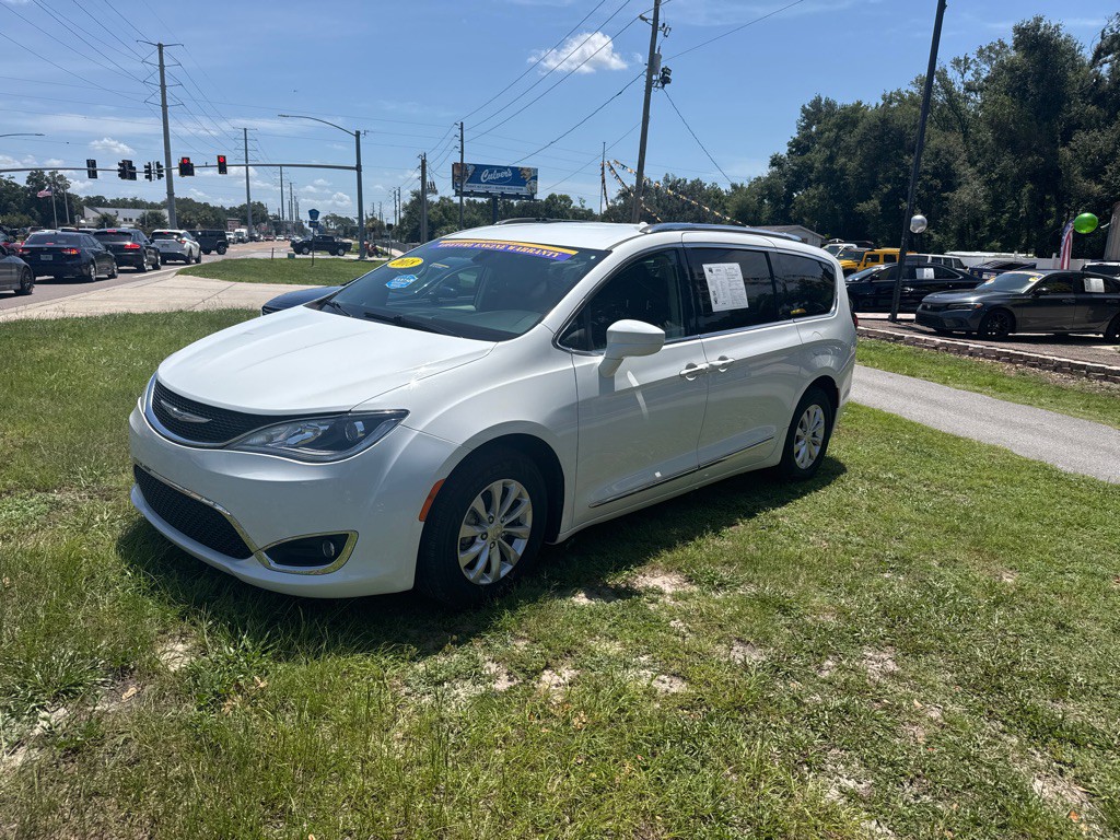 2018 Chrysler Pacifica Image 3