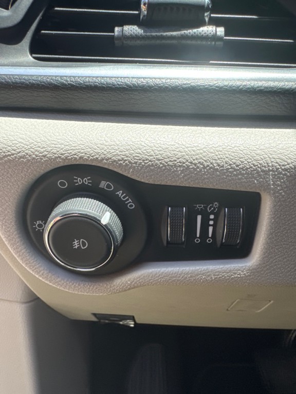 2018 Chrysler Pacifica Image 20