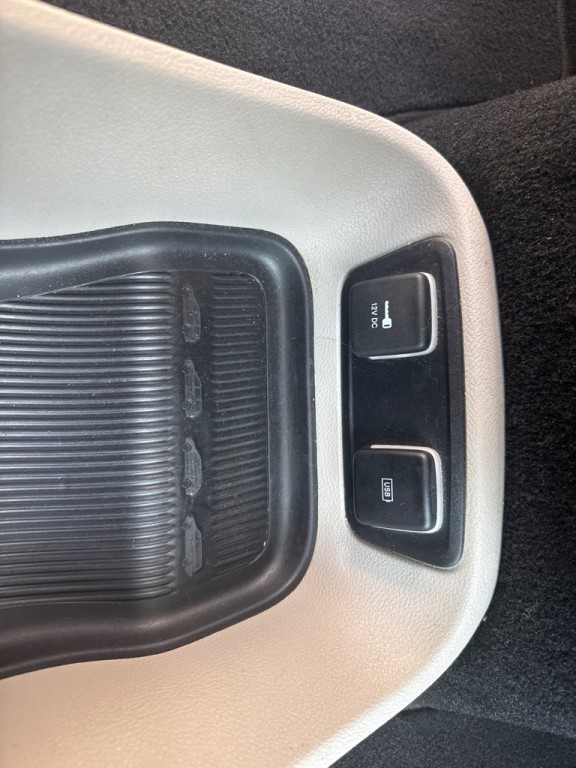 2018 Chrysler Pacifica Image 22