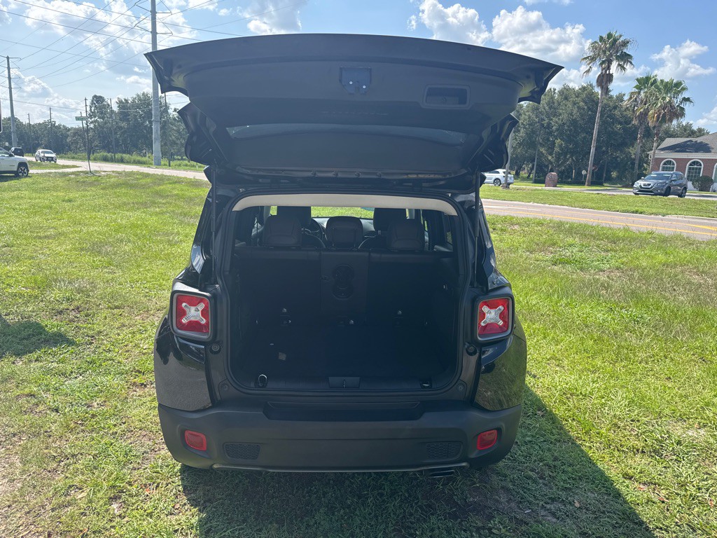 2019 Jeep Renegade Image 12