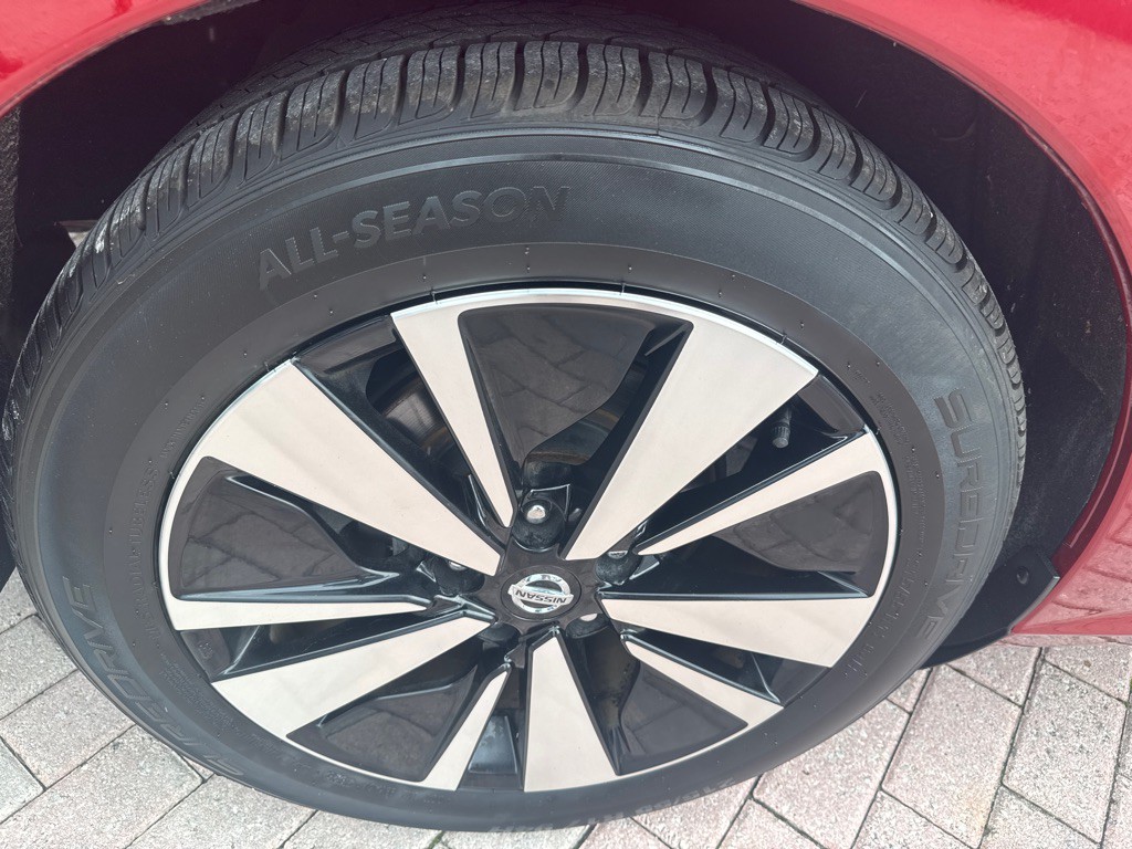 2019 Nissan Altima Image 8