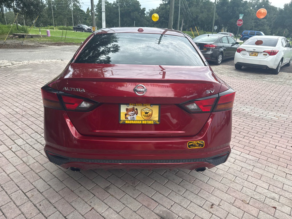 2019 Nissan Altima Image 12