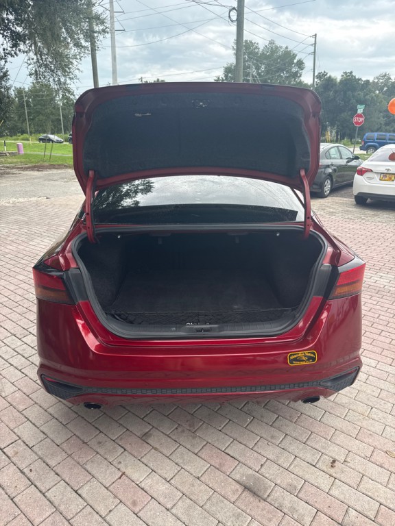 2019 Nissan Altima Image 13