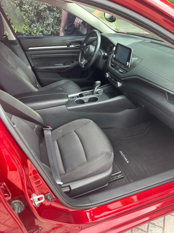 2019 Nissan Altima Image 18