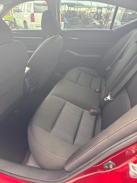 2019 Nissan Altima Image 21