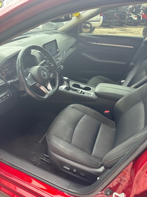 2019 Nissan Altima Image 25