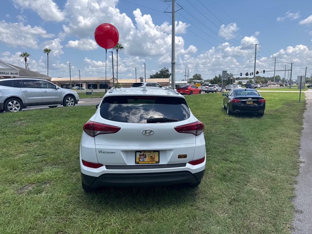 2017 Hyundai Tucson Image 6