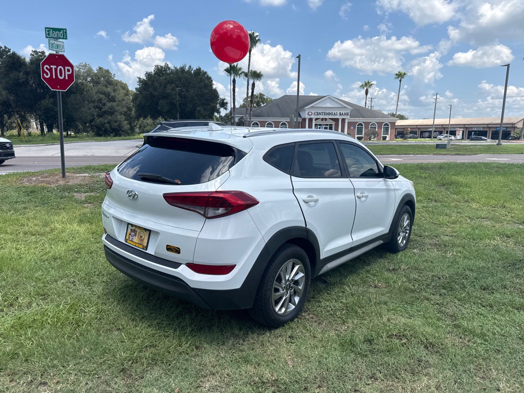 2017 Hyundai Tucson Image 7