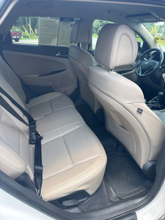 2017 Hyundai Tucson Image 9