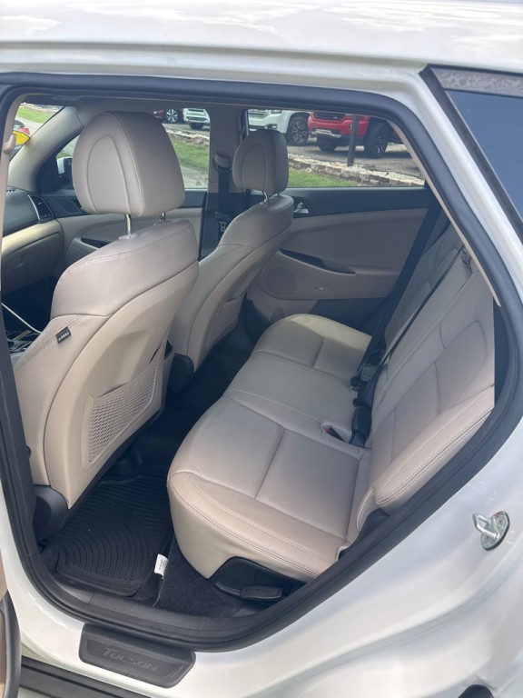2017 Hyundai Tucson Image 16