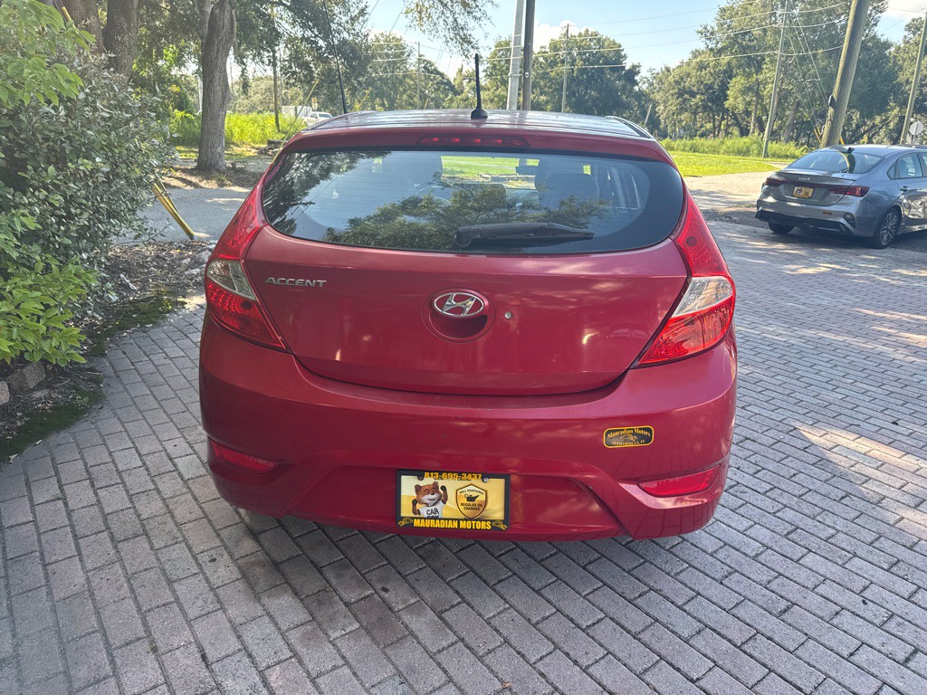 2015 Hyundai Accent Image 4