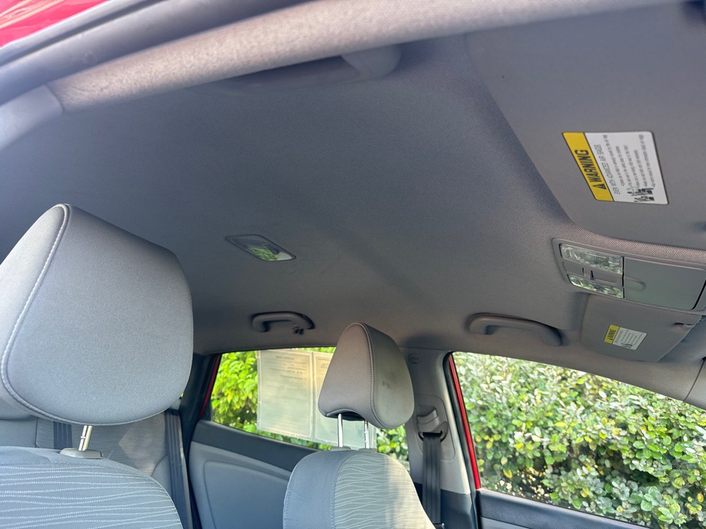 2015 Hyundai Accent Image 12