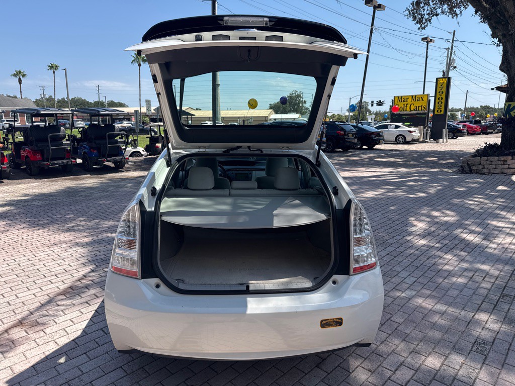 2010 Toyota Prius Image 13