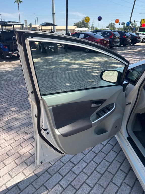 2010 Toyota Prius Image 24