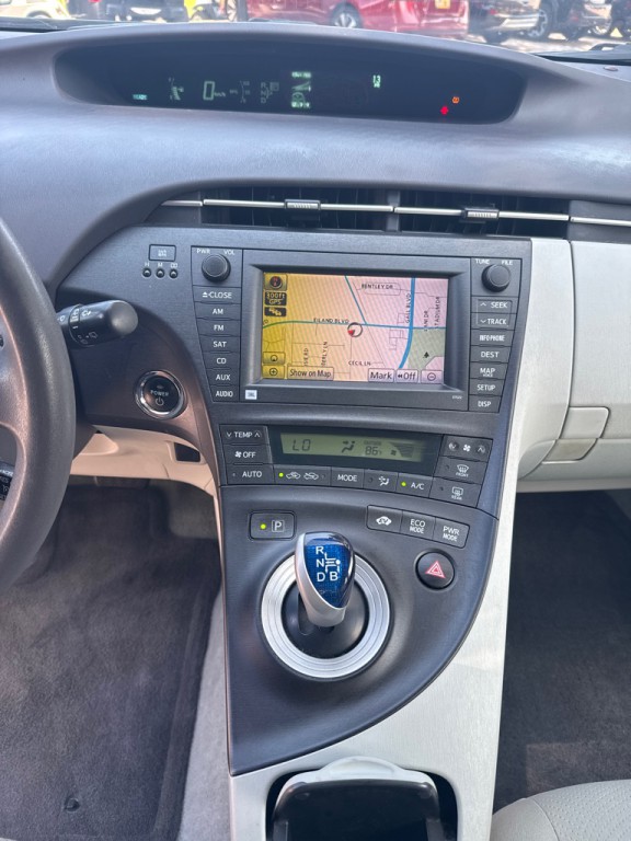 2010 Toyota Prius Image 28