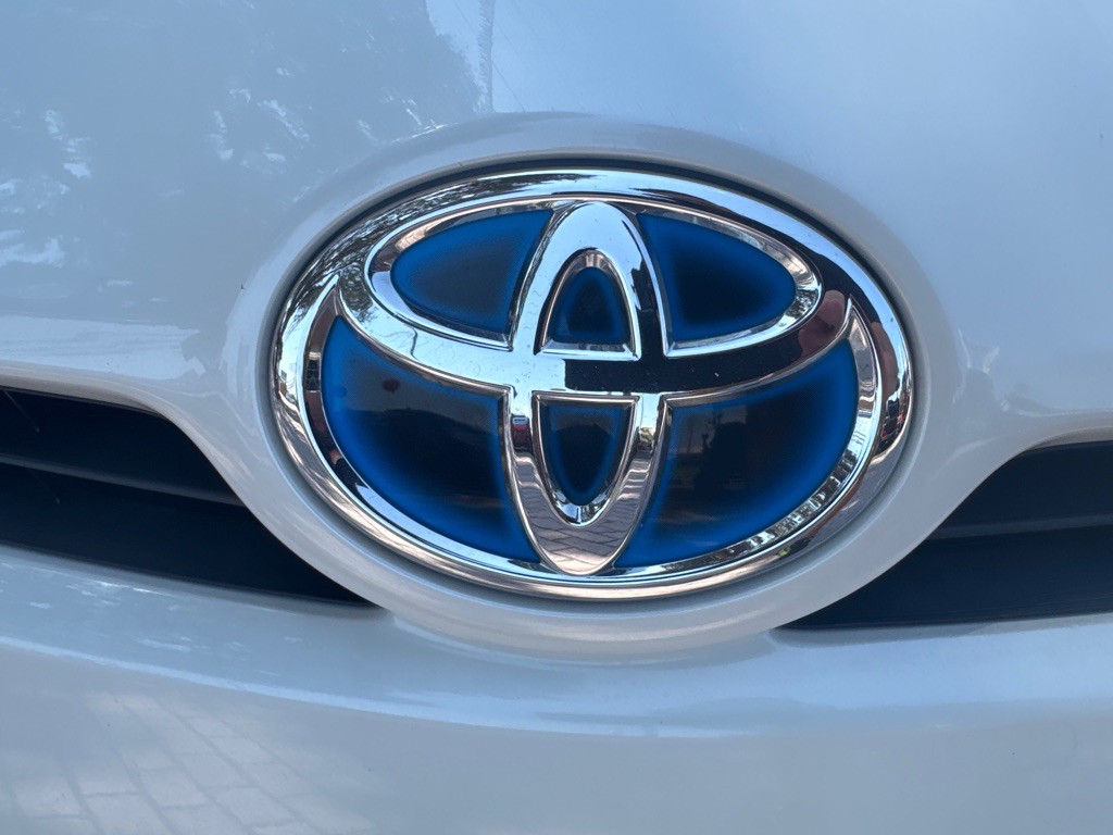 2010 Toyota Prius Image 32