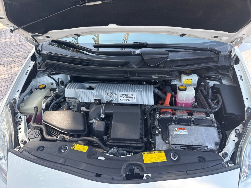2010 Toyota Prius Image 33