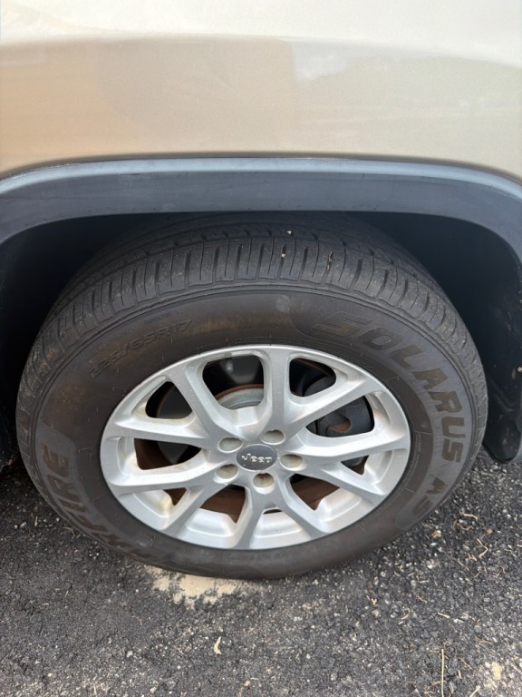 2014 Jeep Cherokee Image 9