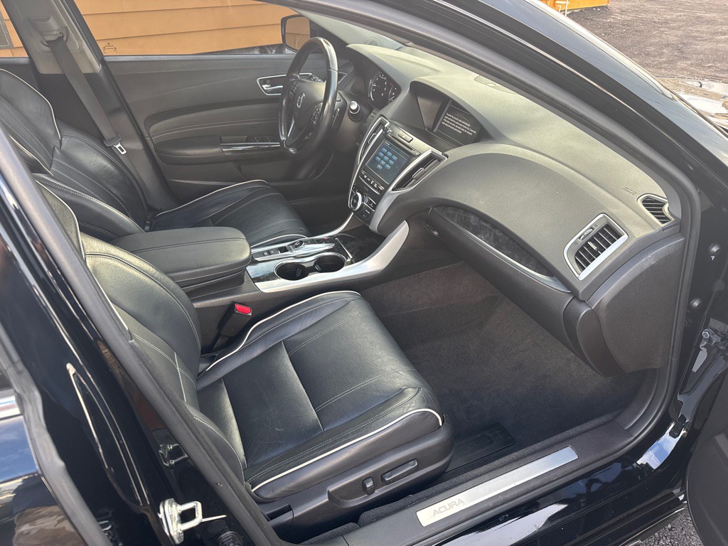 2018 Acura TL Image 9