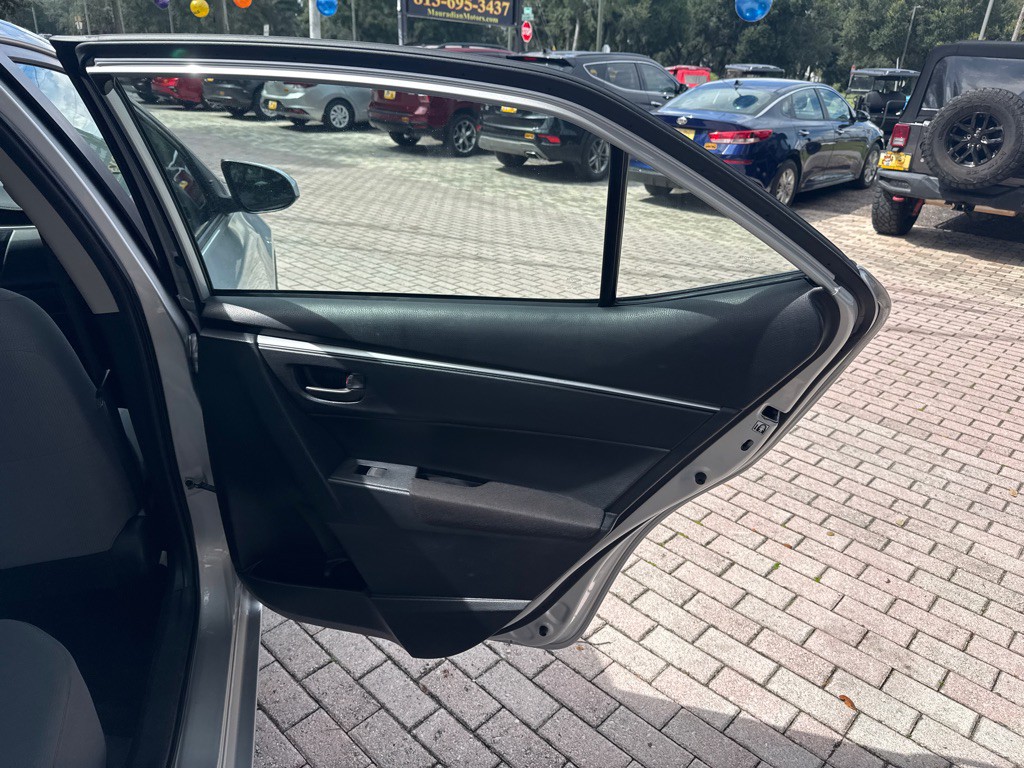 2014 Toyota Corolla Image 15